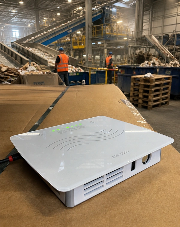 AIR-1000 device set up for a short term air quality measurement
